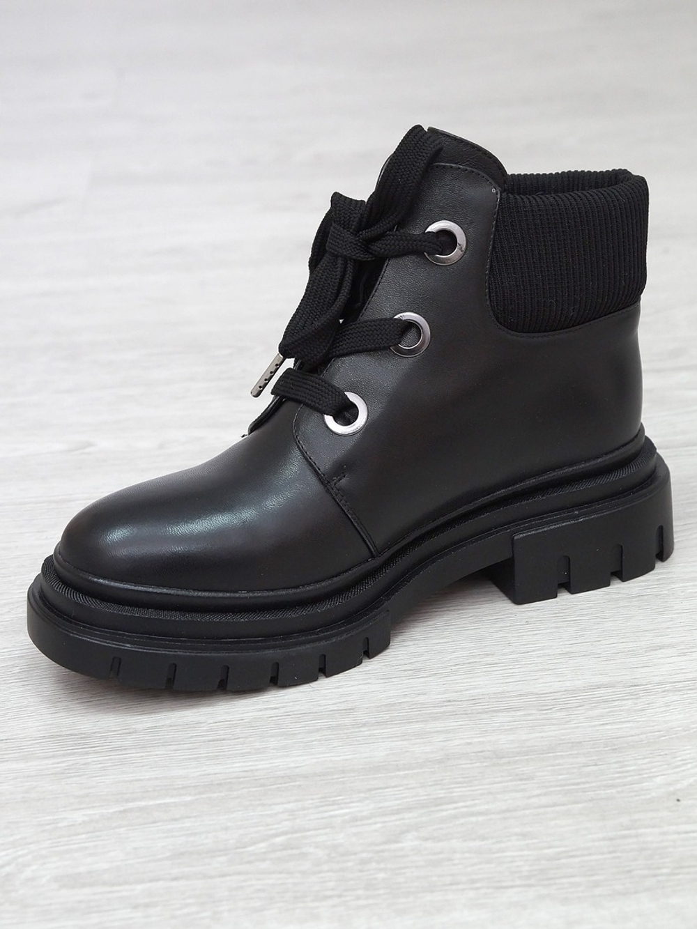 Ботинки женские зимние