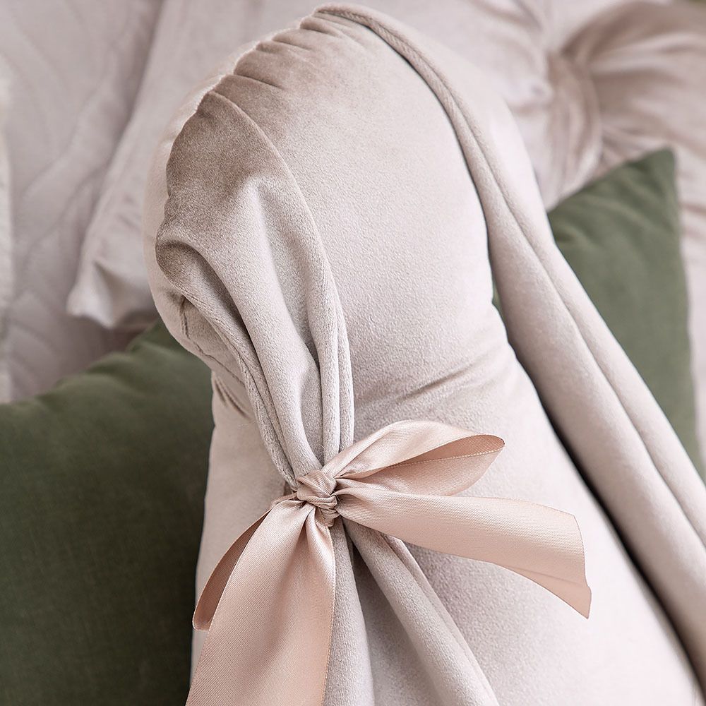 Подушка декоративная Кролик Мия Вельвет Беж