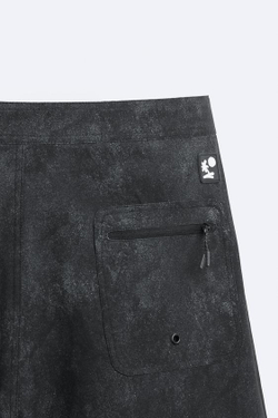 ZARA ДЛИННЫЕ ПЛАВКИ С ПРИНТОМ В ВИДЕ БРЫЗГ, ЧЕРНЫЙ