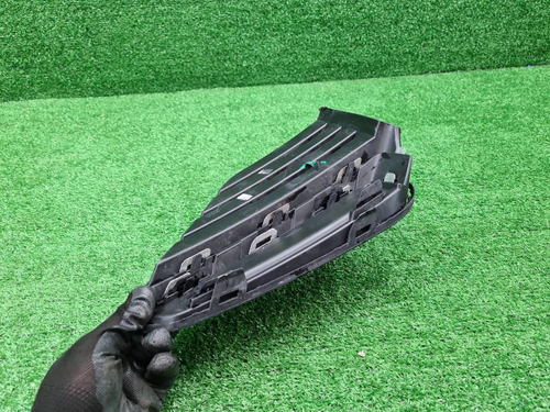 Решетка бампера левая Geely Atlas Pro (2021-н.в.)