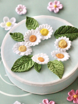 Молды силиконовые в наборе 2 шт "Цветочки и листики" разноцветные / Формы для лепки цветов и листьев