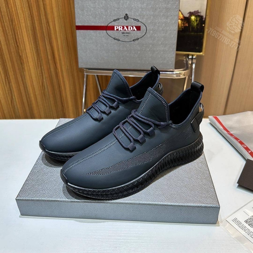 Кроссовки Prada