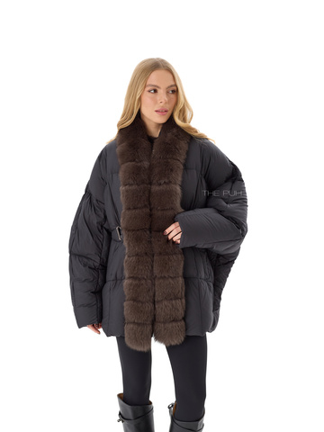 Черный пуховик-летучая мышь с меховым воротником