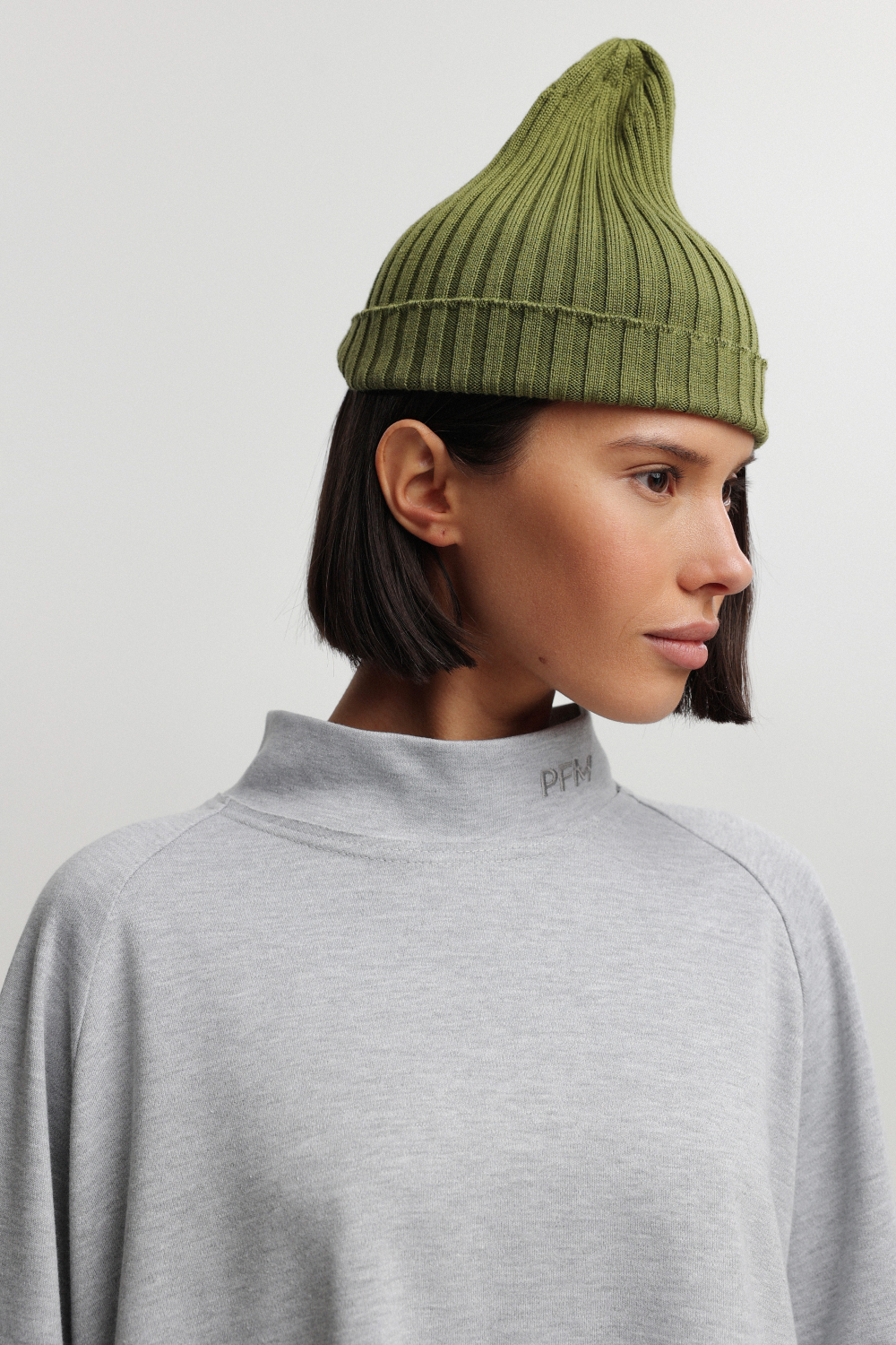 Лонгслив с кокеткой