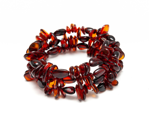 Большой браслет из янтаря на гибкой леске. Янтарь натуральный Калининградский