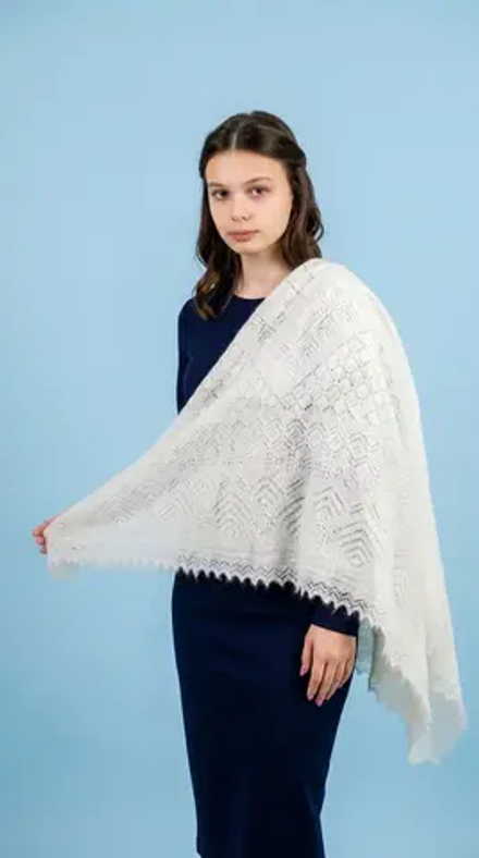 Оренбургский пуховый платок-паутинка А120-01 белый отбеленный