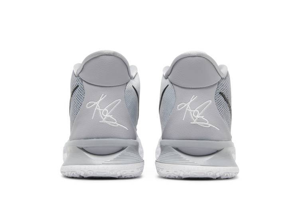 Кроссовки Nike Kyrie 7