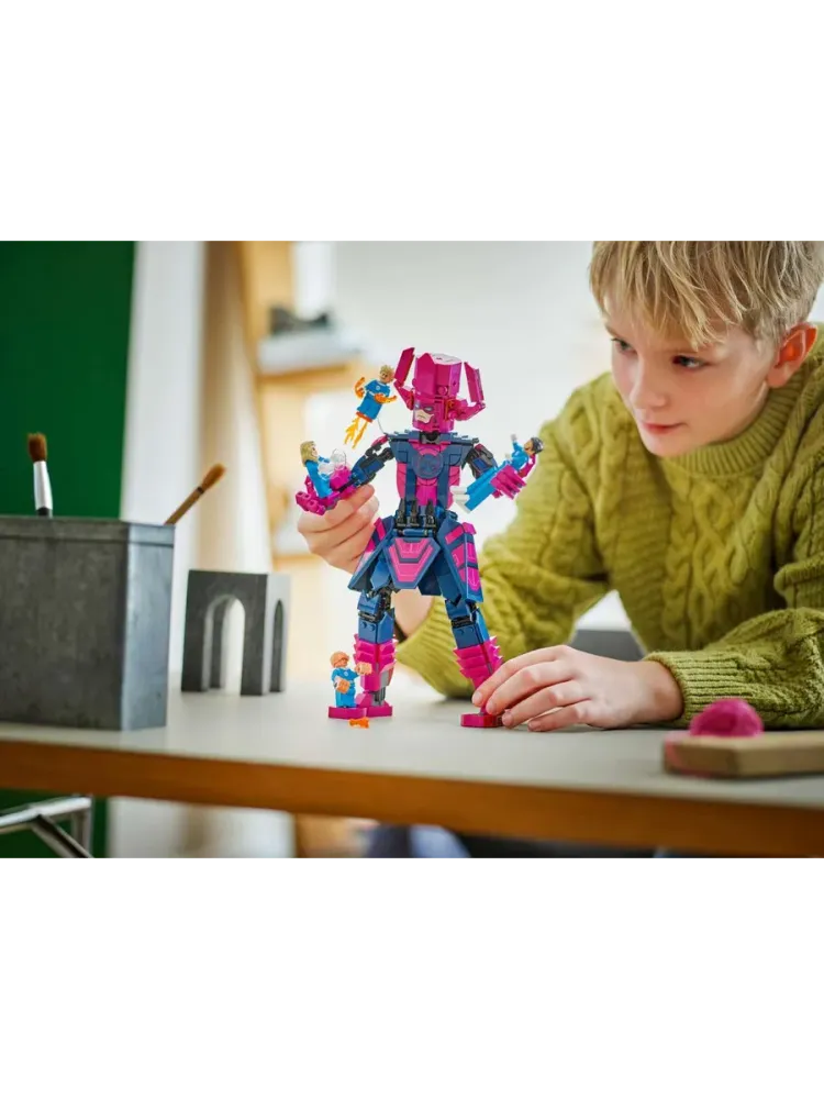 Конструктор Marvel 76316 Фантастическая четвёрка и Галактус