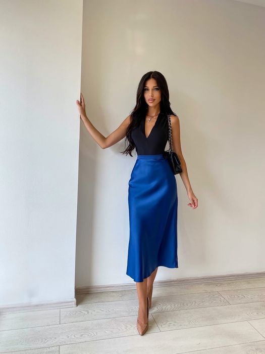 Юбка миди атласная синяя