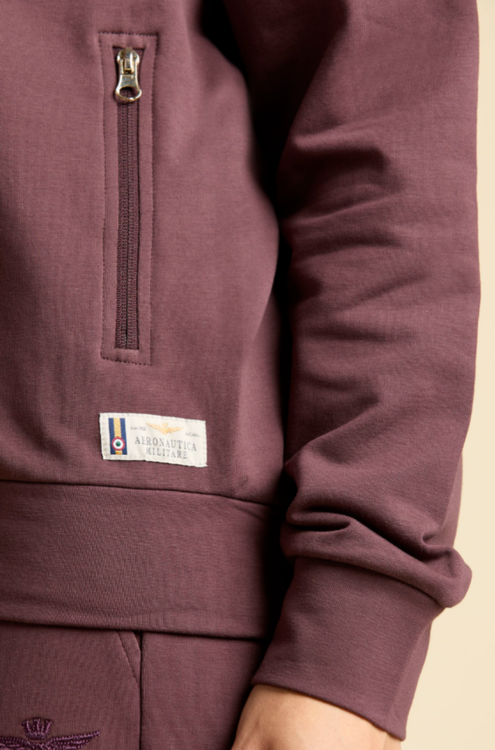 Толстовка на молнии свободного кроя