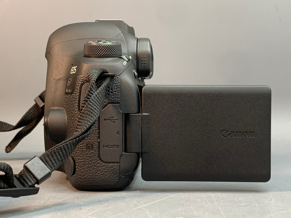 Canon EOS 6D Mark II Body 7.536 кадров