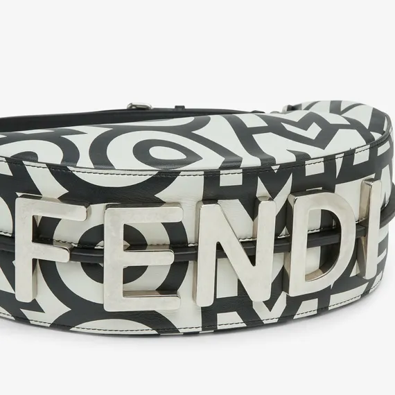 Двухцветная сумка Fendi из кожи наппа от Marc Jacobs
