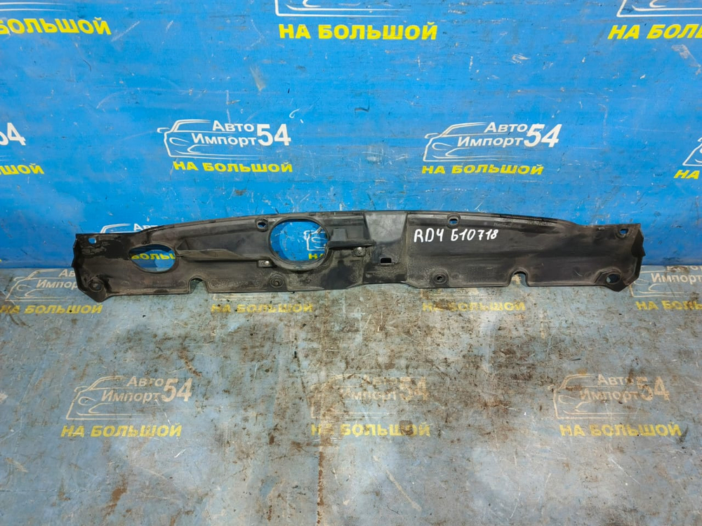 Накладка на рамку радиатора Honda CRV 2004-2006