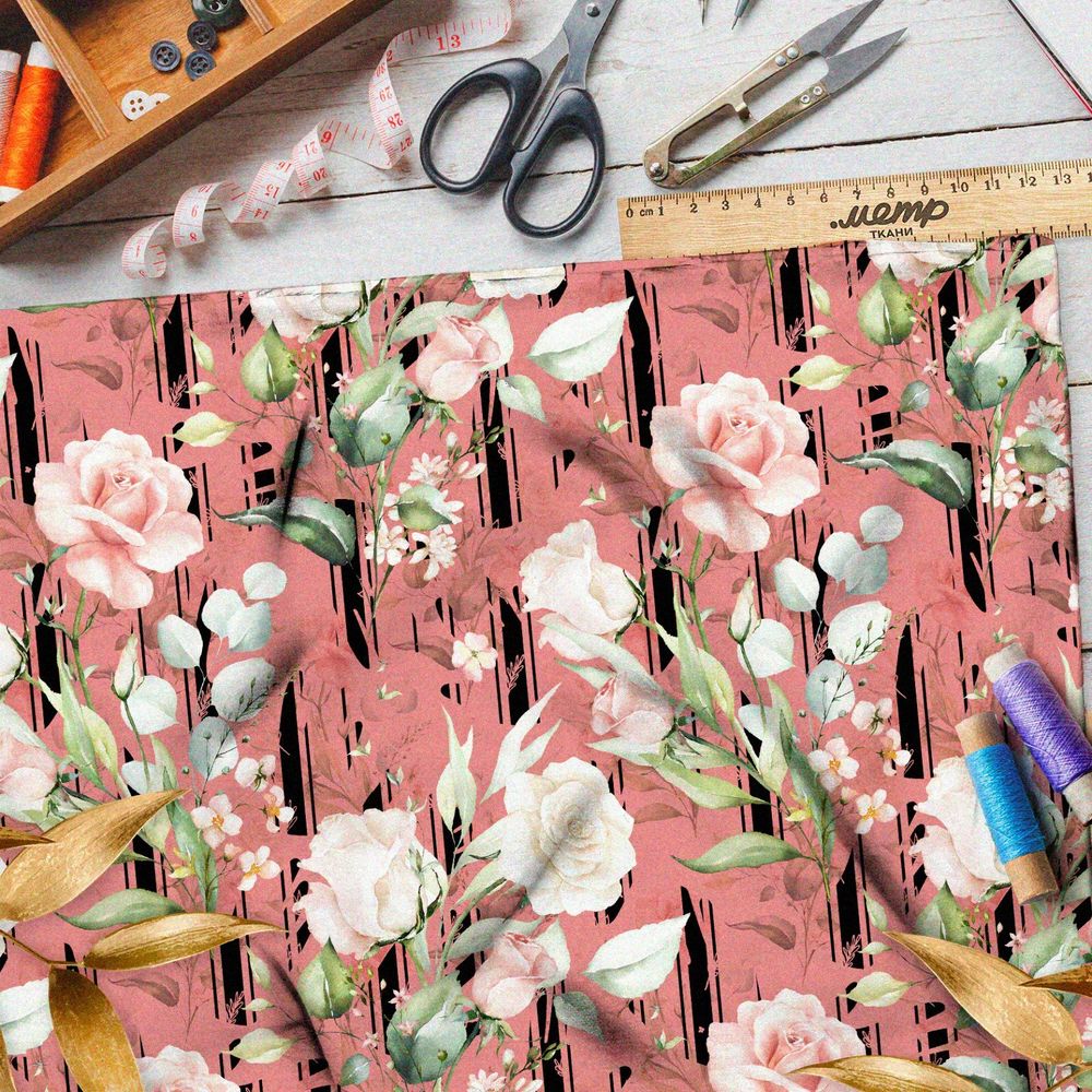 Ткань саржа нежные розы на коралловом фоне с рисунком
