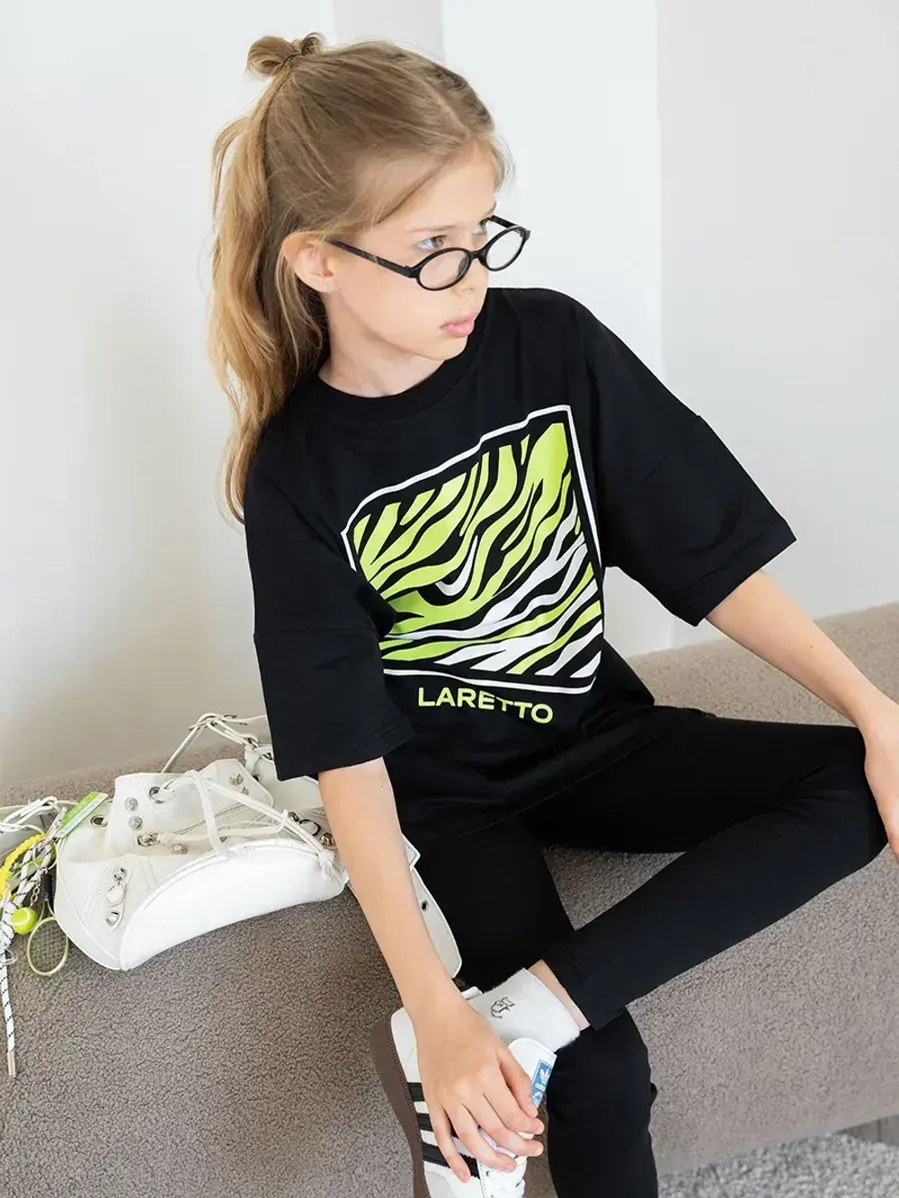 Летний костюм для девочки с леггинсами