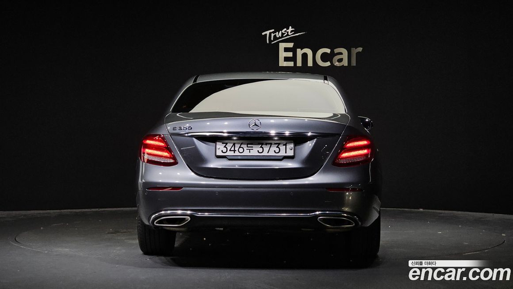 Mercedes-Benz E-Class W213 E300 Avangarde (09.2019)