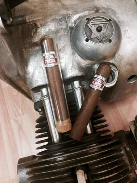 Total Flame Opposite Dominican Blend