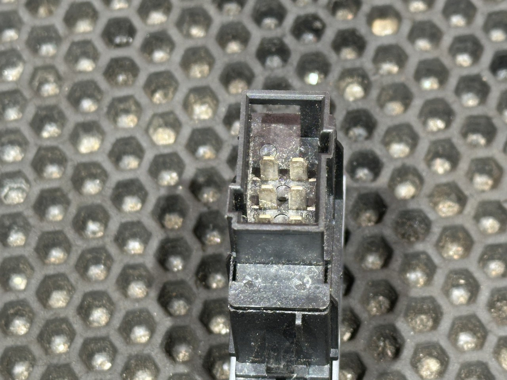 Кнопка подогрева топлива