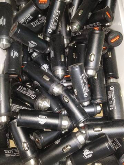 Зарядное устройство автомобильное в прикуриватель Солнце RE12