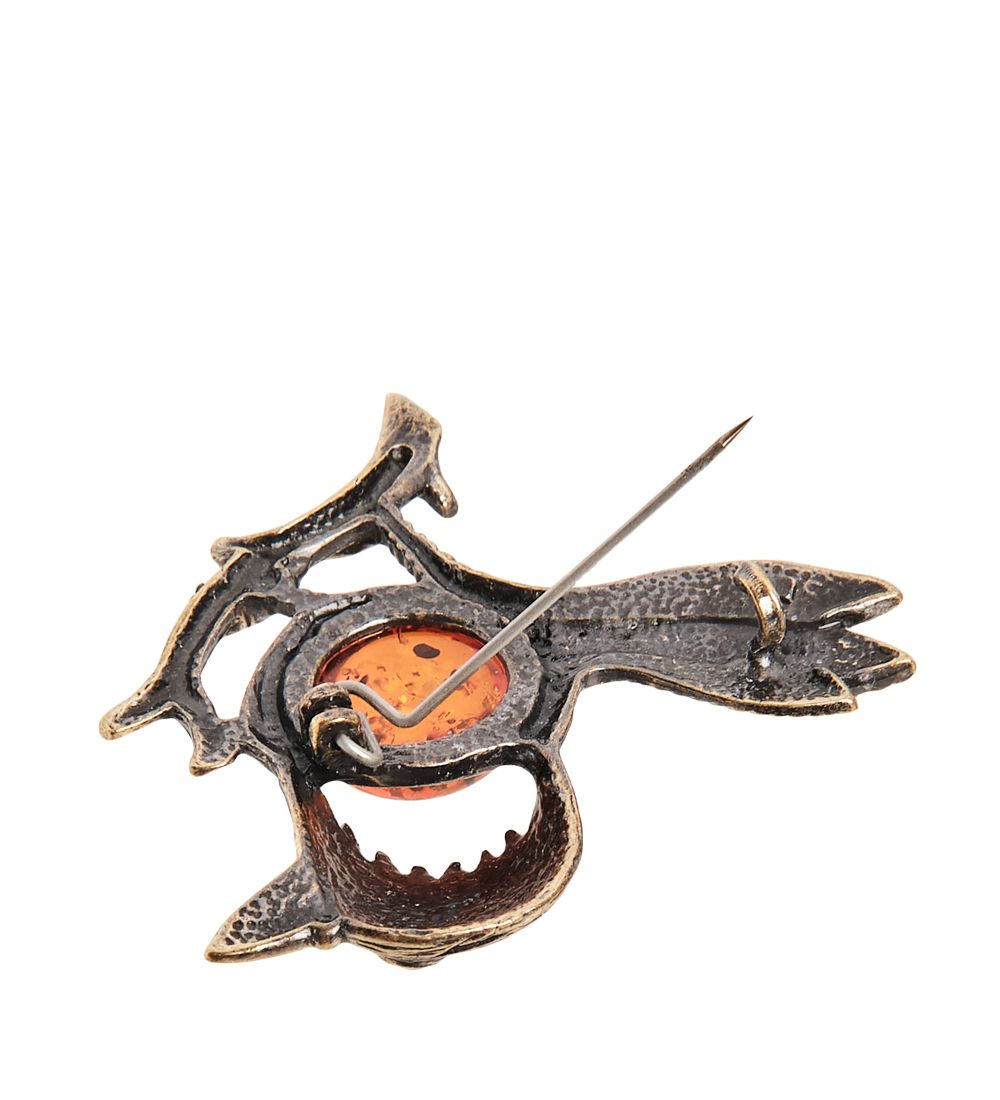 AM-2528 Брошь «Ворона Каркуша» (латунь, янтарь)