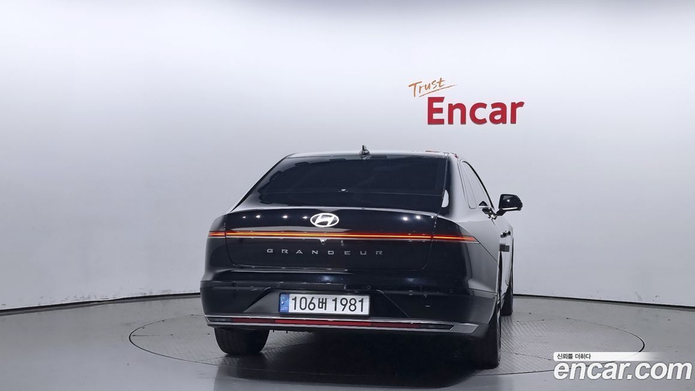Hyundai Grandeur (Azera) (GN7) 3.5 Бензин 2WD (01.2023)