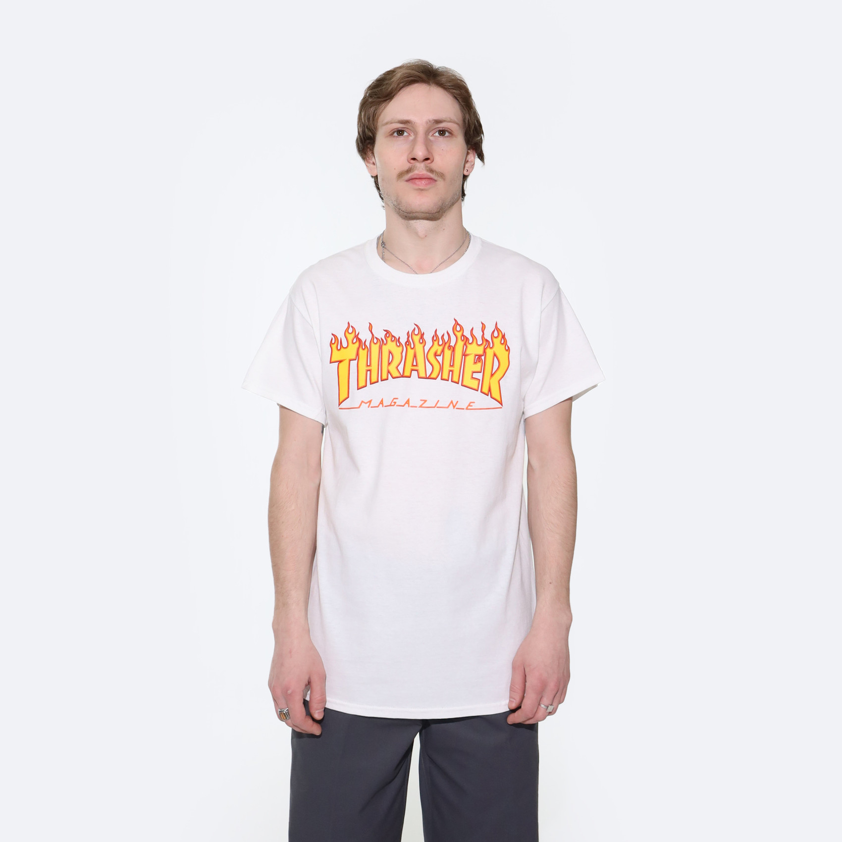Футболка Thrasher Flame Logo (white) артикул:syq11T2ejfFBRJG6EhpdC1 - купить в магазине Дайс