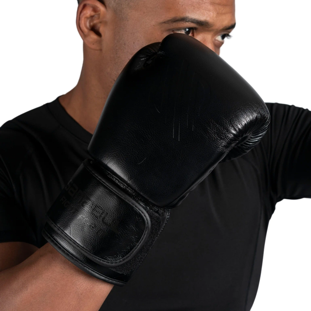 Боксёрские перчатки Sanabul Battle Forged