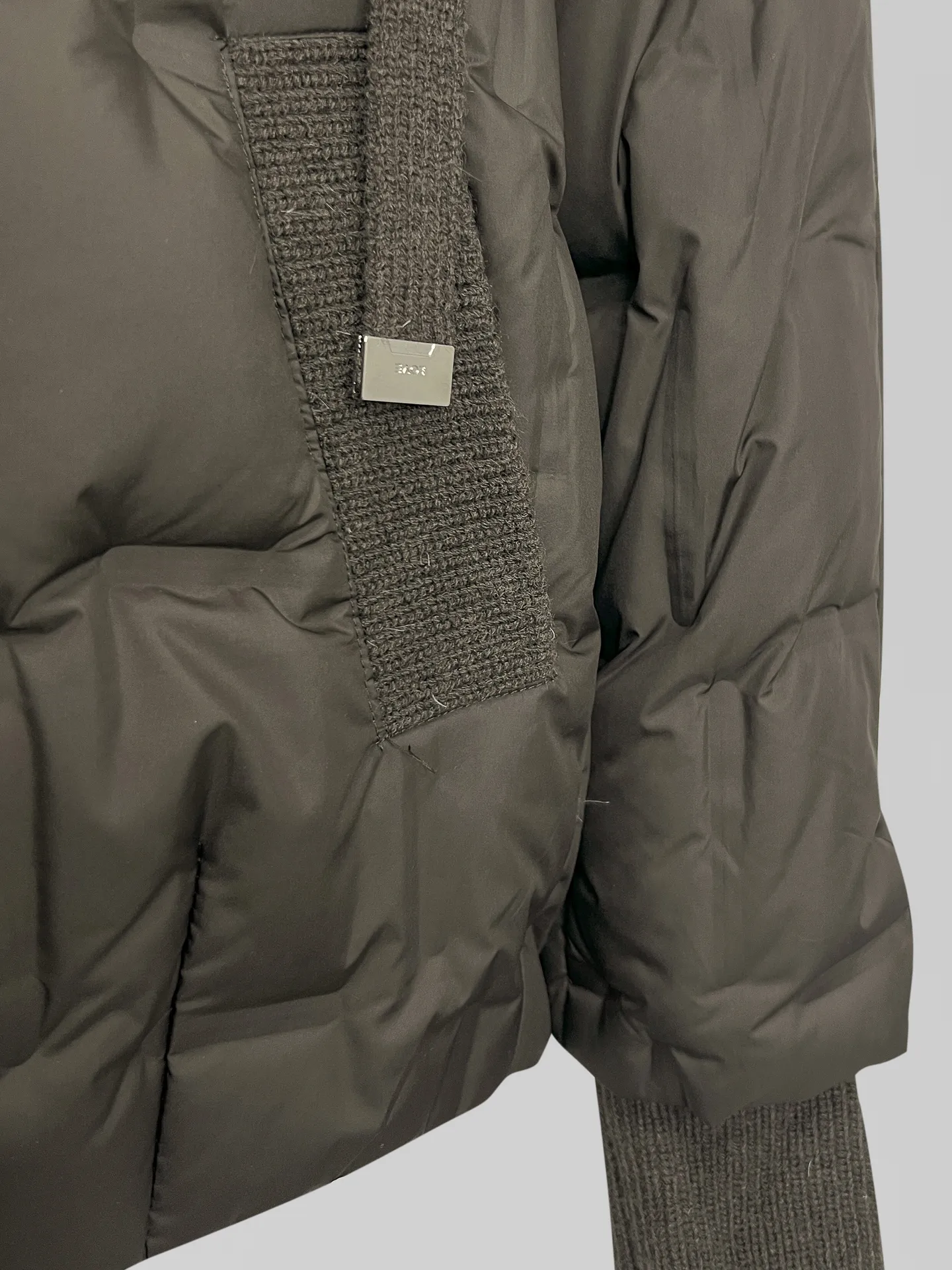 Куртка 6567 с трикотажным капюшоном и трикотажными вставками на карманах