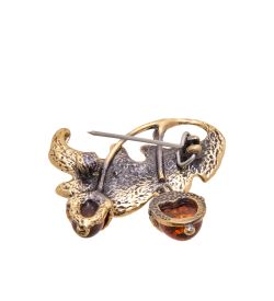 AM-3437 Брошь «Желуди Дуэт» (латунь, янтарь)