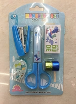 Набор "Динозавр": детские ножницы, степлер, скобы, декоративная клейкая лента 2,5 мм, диспенсер