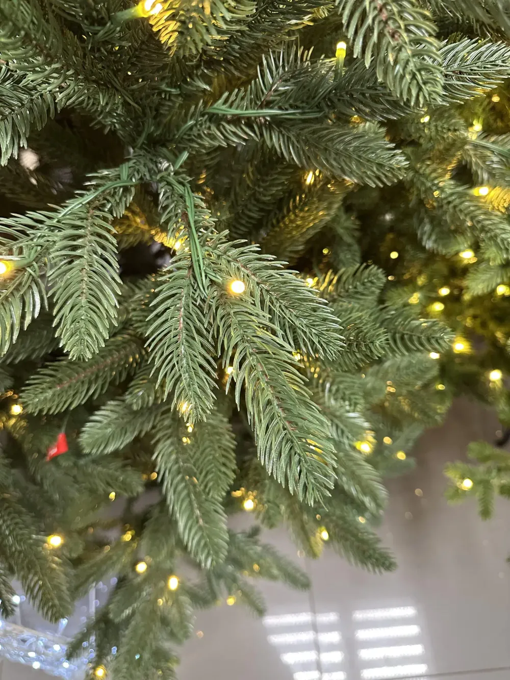 Елка с гирляндой "Никольская" (Литая хвоя) от 2,1 м до 2,4 м