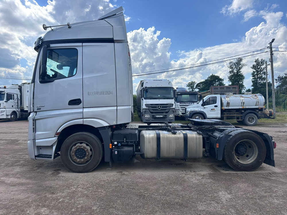 Mercedes-Benz ACTROS 4x2 Седельный тягач 1848 (Дизельный, 12,8 л, 476 л.с., АТ)