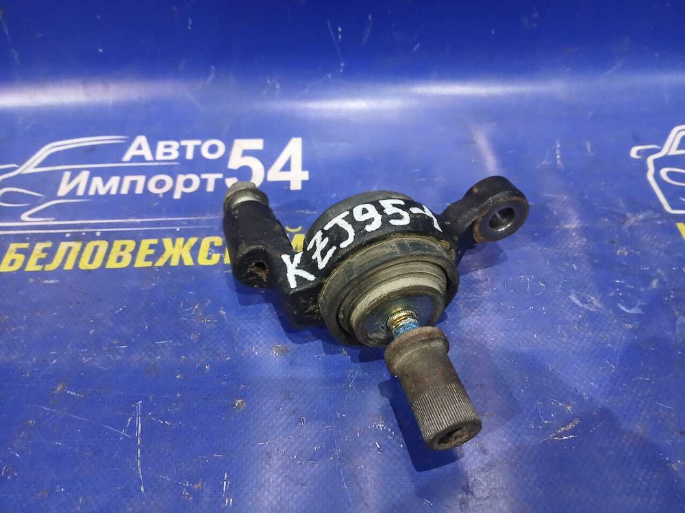 Крепление редуктора TOYOTA LAND CRUISER PRADO 1999-2002