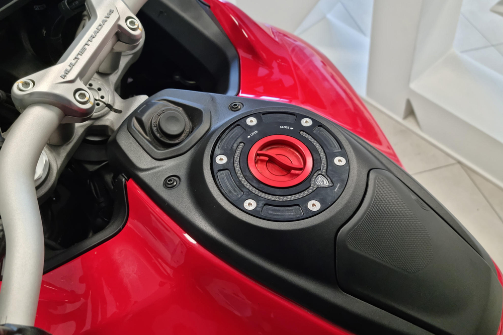 CNC Racing Фланец топливного бака Ducati Multistrada V4