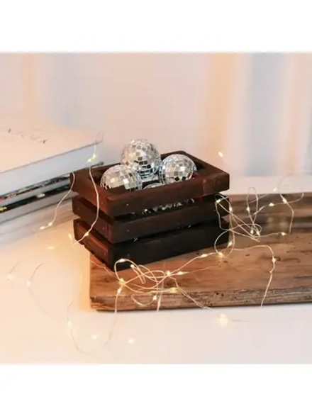 Подарочная коробка