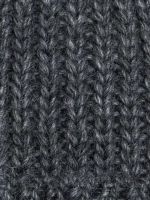 Шапка для мальчика с козырьком на осень