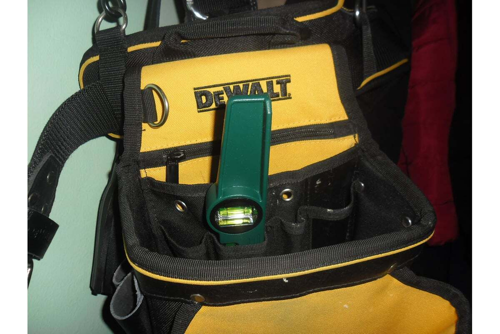 KRAFTOOL  PROCAST-M 250 мм, Магнитный литой уровень (34717-025)