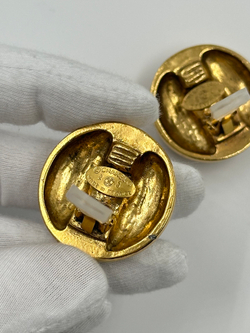 Клипсы с кристаллами Chanel
