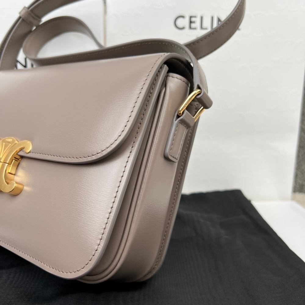Celine Triomphe Bag 22 cm