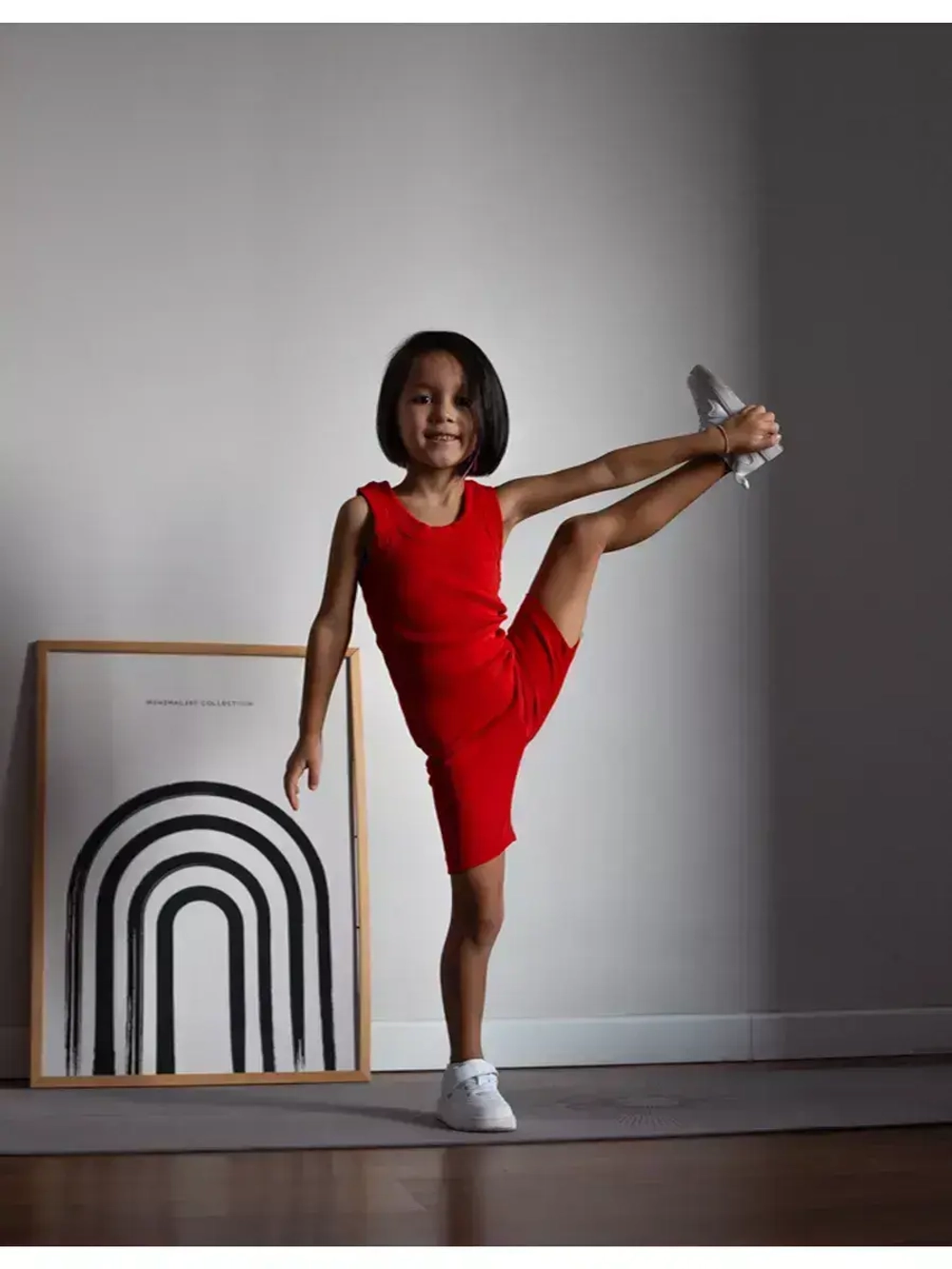 Спортивный костюм для девочки в сад