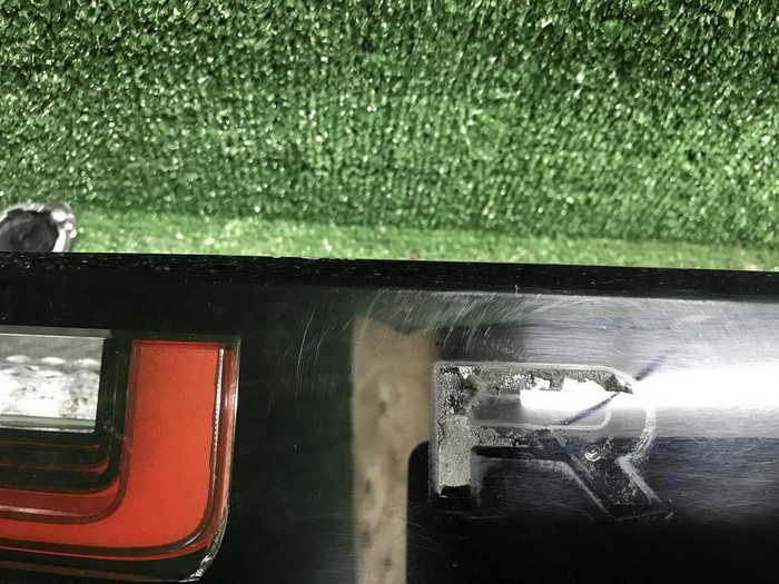 Фонарь крышки багажника Range Rover Velar (17-23)