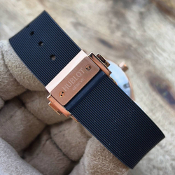 Часы Hublot