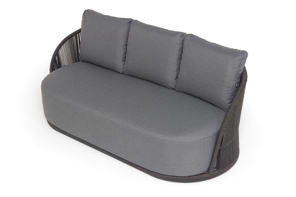 "Монтелла" диван 3-местный плетеный из роупа, каркас алюминий темно-серый (RAL7024) муар, роуп темно-серый круглый, ткань темно-серая 027