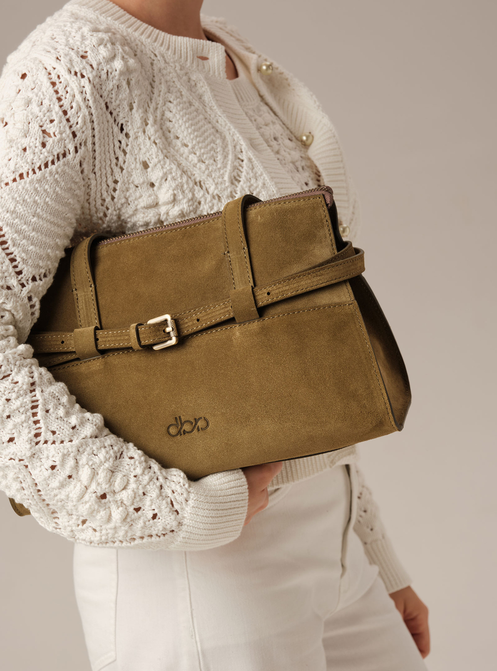 Замшевая сумка DBR Rumi mini 31400 белый мох