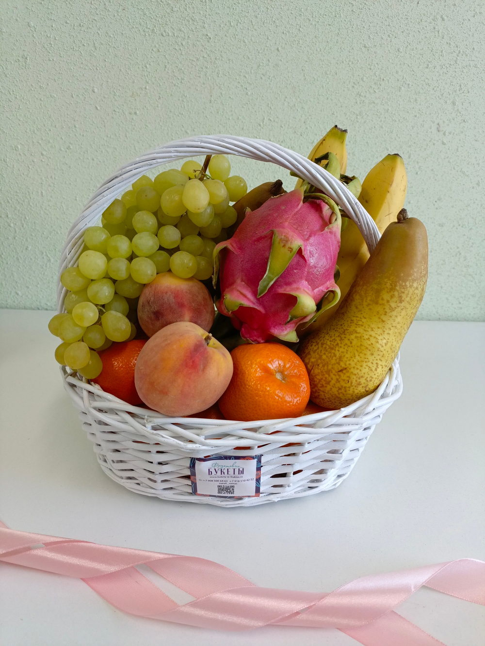Фруктовая корзина с питахайей