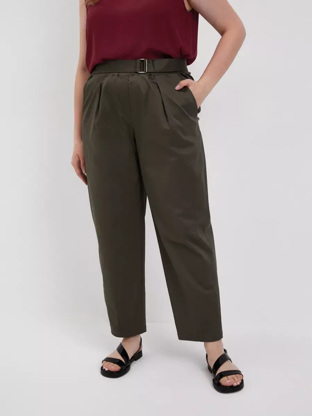 Брюки чинос с поясом