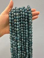 Нить бусин из тонированного кварца 8-8,5мм (галтовка)