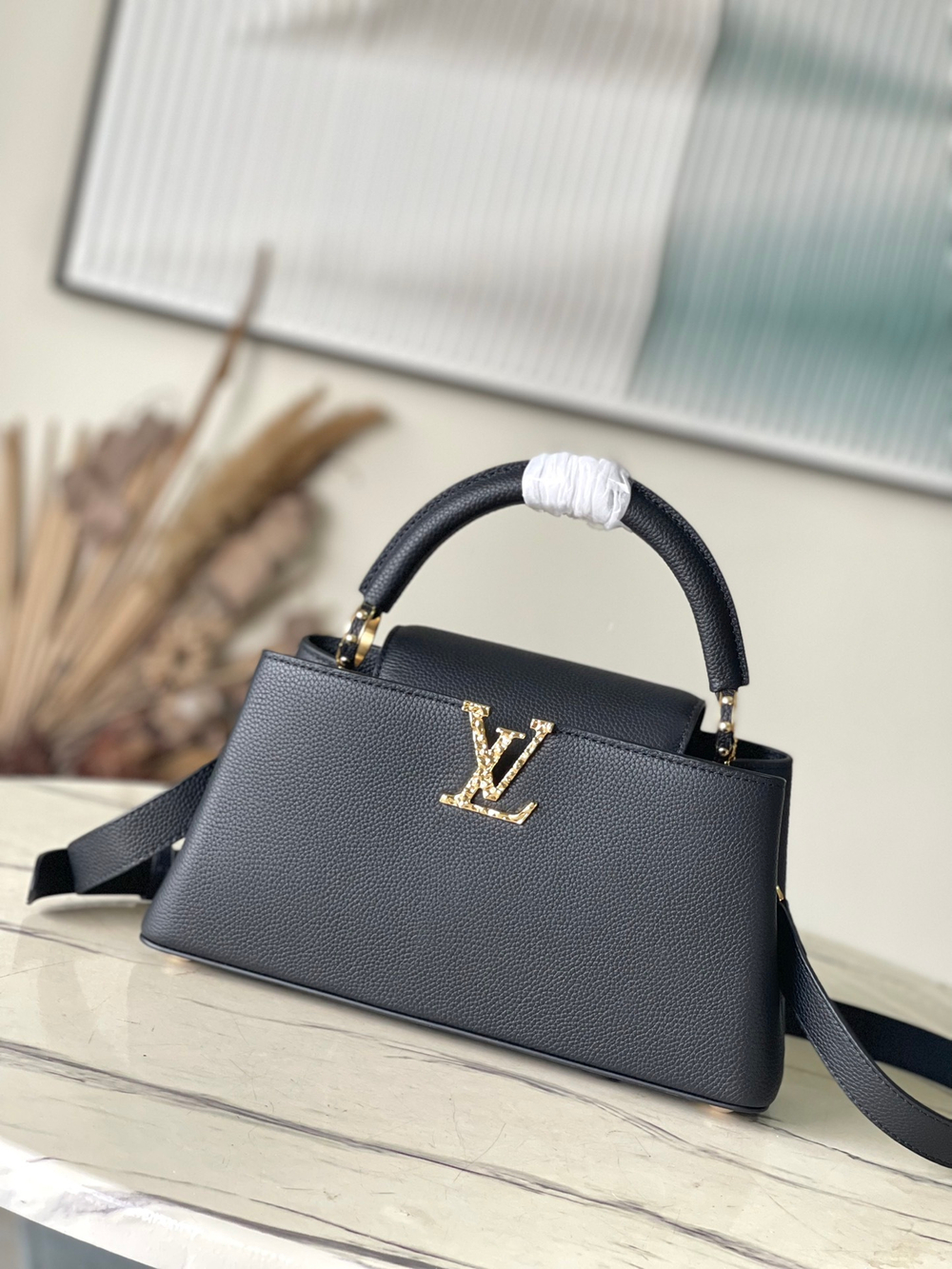 Louis Vuitton Capucines East West MM