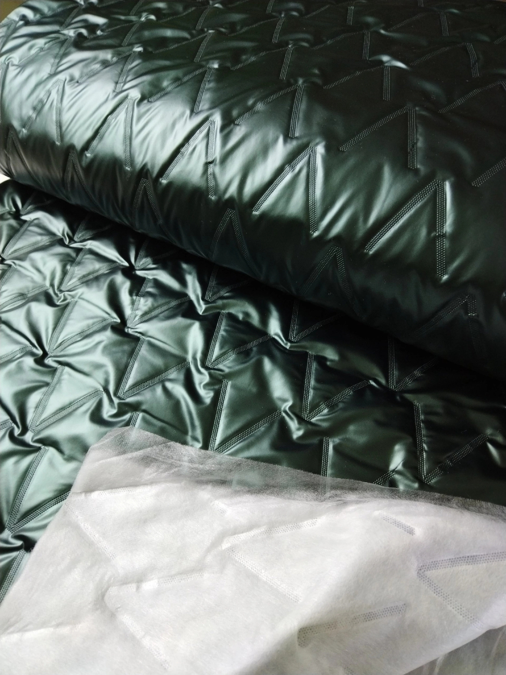 Стежка (курточная/термостежка/под "кожу"). Принт- Черточки, графит