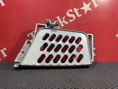 Ступенька подножки правая средняя